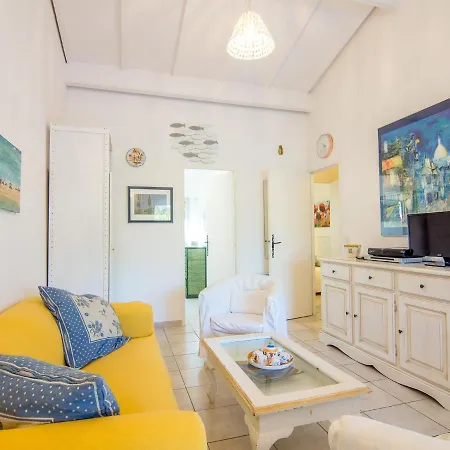 Casa vacanze Holiday Les Parcs De Gassin-5 By Interhome